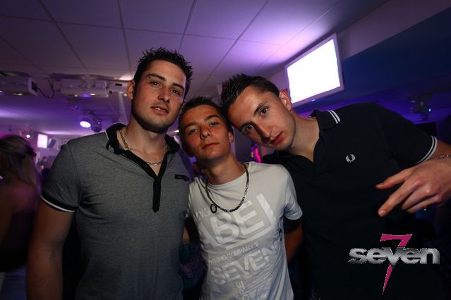 Cliquer pour voir l'image en taille réelle