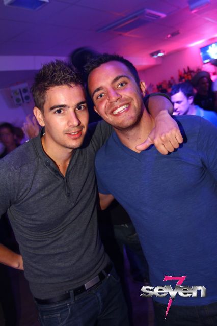 Cliquer pour voir l'image en taille réelle