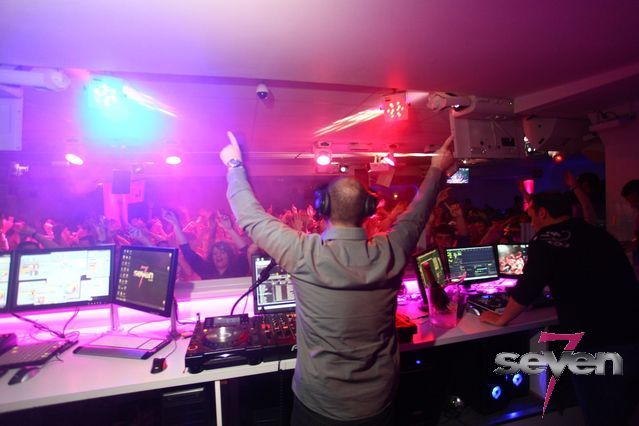 Cliquer pour voir l'image en taille réelle