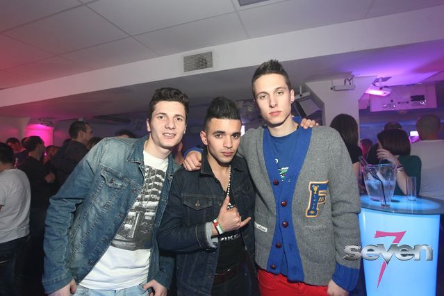 Cliquer pour voir l'image en taille réelle