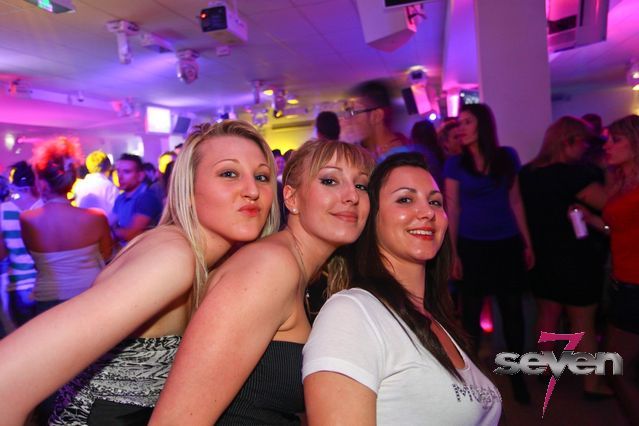 Cliquer pour voir l'image en taille réelle