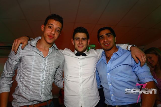 Cliquer pour voir l'image en taille réelle