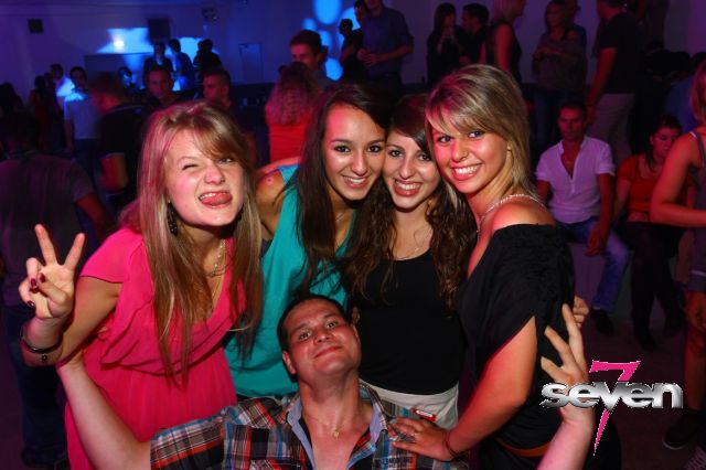 Cliquer pour voir l'image en taille réelle