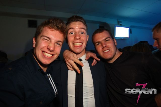 Cliquer pour voir l'image en taille réelle