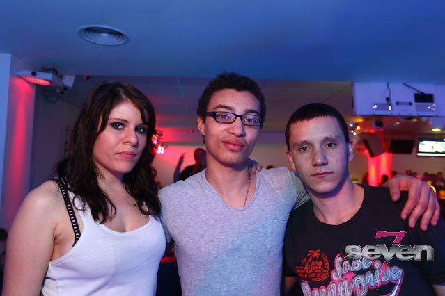 Cliquer pour voir l'image en taille réelle