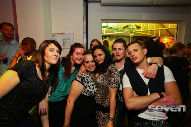 Cliquer pour voir l'image en taille réelle