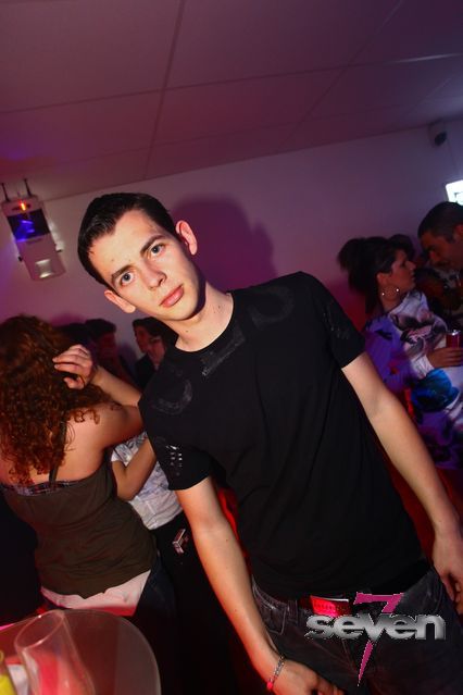 Cliquer pour voir l'image en taille réelle