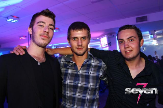 Cliquer pour voir l'image en taille réelle