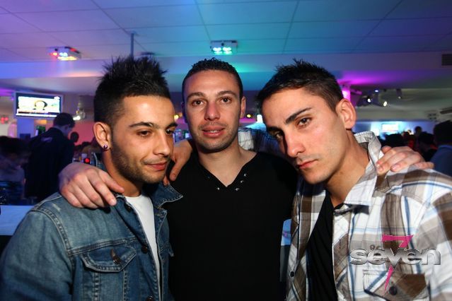 Cliquer pour voir l'image en taille réelle