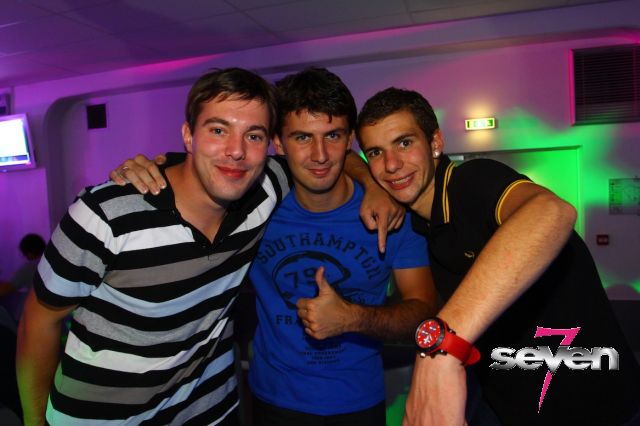 Cliquer pour voir l'image en taille réelle