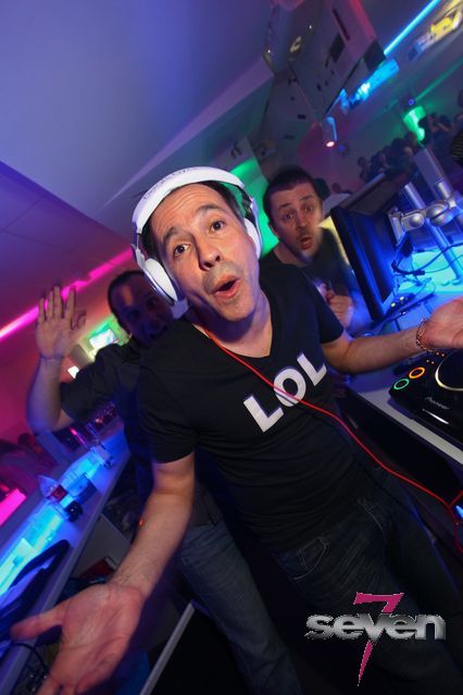 Cliquer pour voir l'image en taille réelle