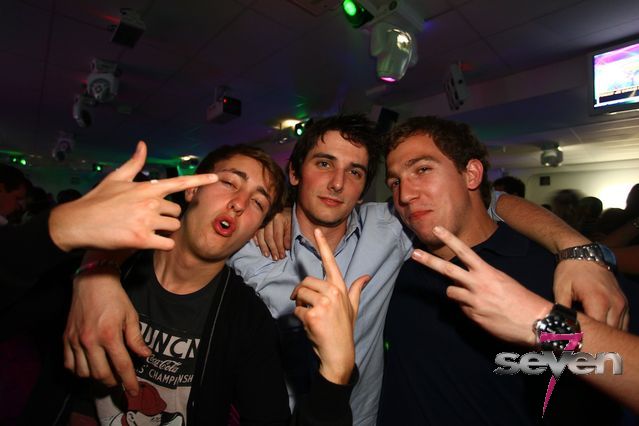 Cliquer pour voir l'image en taille réelle