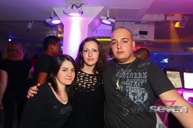 Cliquer pour voir l'image en taille réelle