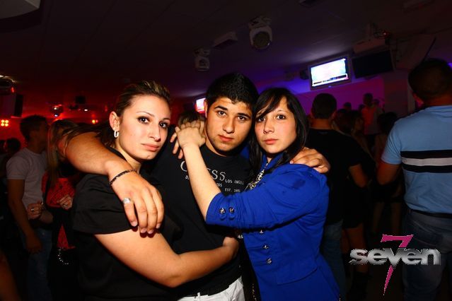 Cliquer pour voir l'image en taille réelle