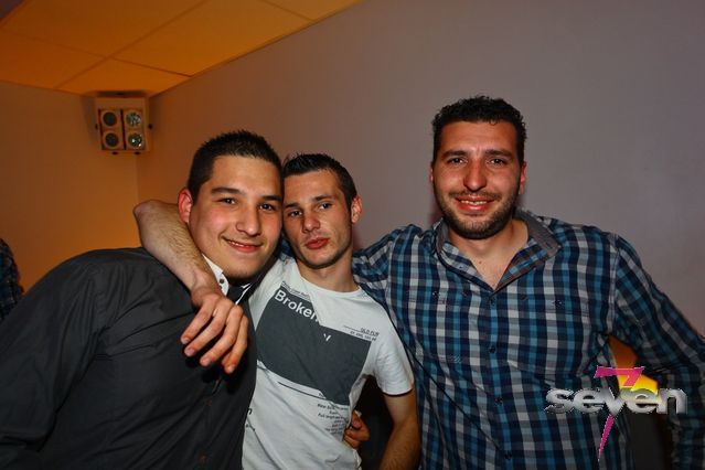 Cliquer pour voir l'image en taille réelle