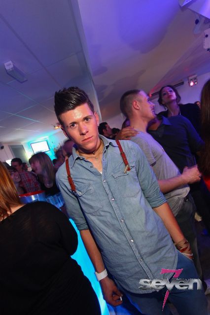 Cliquer pour voir l'image en taille réelle