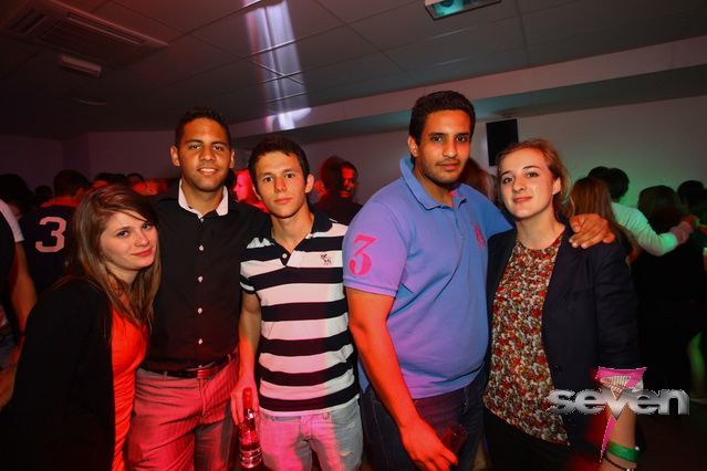 Cliquer pour voir l'image en taille réelle