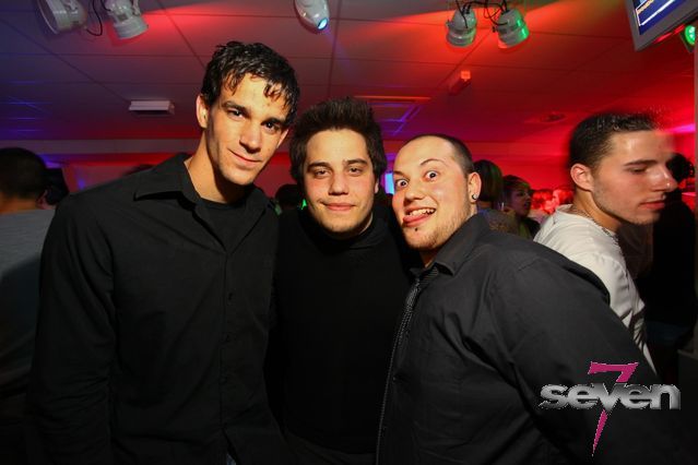 Cliquer pour voir l'image en taille réelle