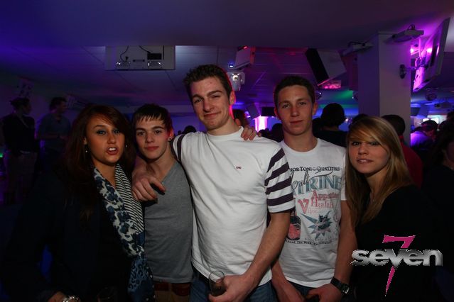 Cliquer pour voir l'image en taille réelle