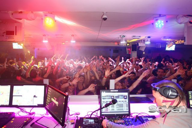 Cliquer pour voir l'image en taille réelle