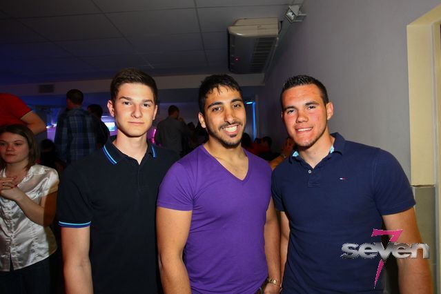 Cliquer pour voir l'image en taille réelle