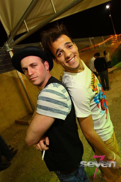 Cliquer pour voir l'image en taille réelle