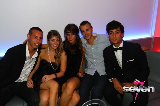 Cliquer pour voir l'image en taille réelle