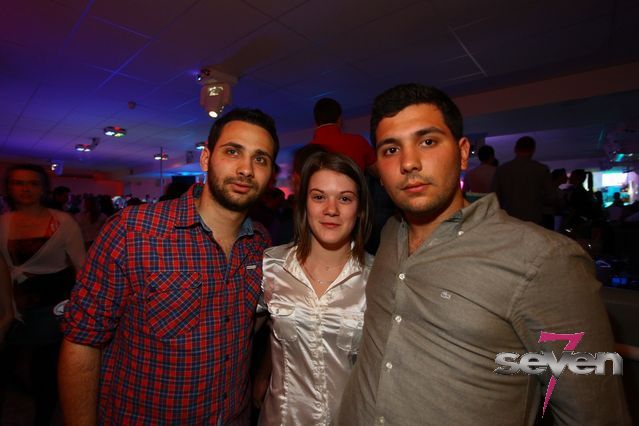 Cliquer pour voir l'image en taille réelle