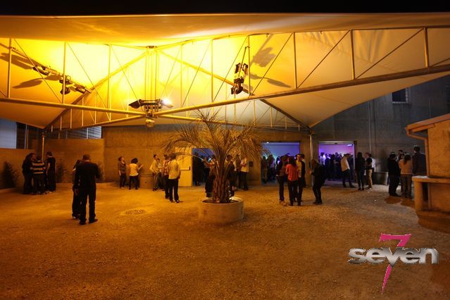 Cliquer pour voir l'image en taille réelle