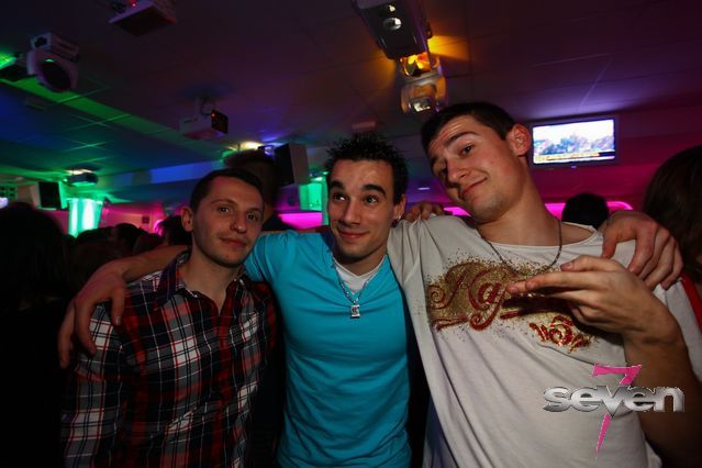 Cliquer pour voir l'image en taille réelle