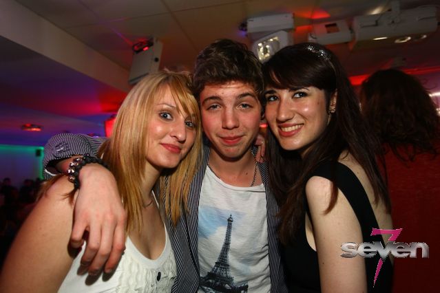 Cliquer pour voir l'image en taille réelle