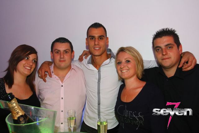 Cliquer pour voir l'image en taille réelle