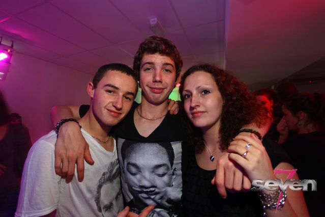 Cliquer pour voir l'image en taille réelle