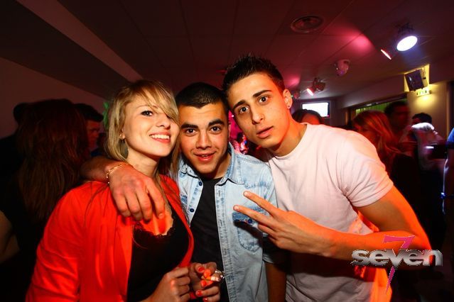 Cliquer pour voir l'image en taille réelle