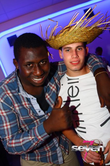 Cliquer pour voir l'image en taille réelle