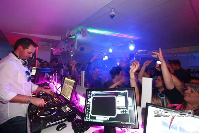 Cliquer pour voir l'image en taille réelle