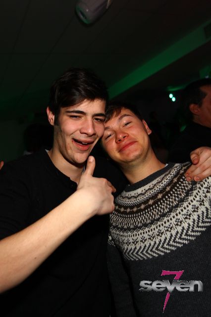 Cliquer pour voir l'image en taille réelle