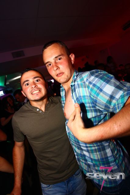 Cliquer pour voir l'image en taille réelle