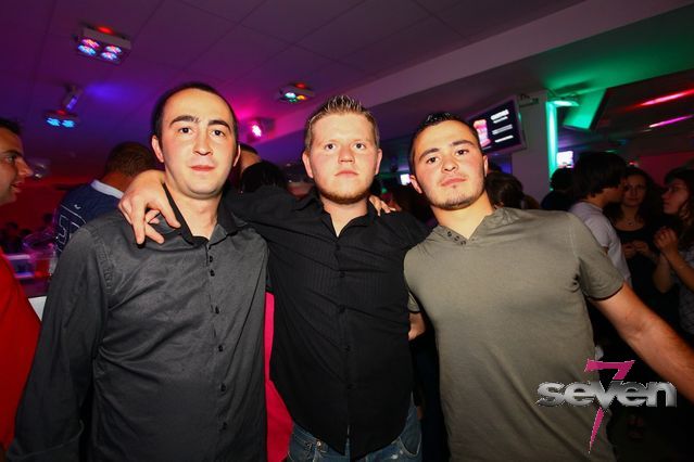 Cliquer pour voir l'image en taille réelle