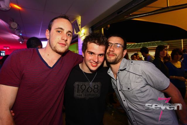 Cliquer pour voir l'image en taille réelle