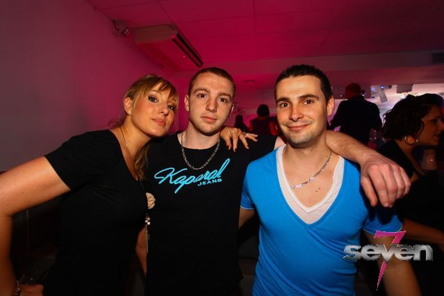 Cliquer pour voir l'image en taille réelle