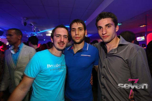 Cliquer pour voir l'image en taille réelle