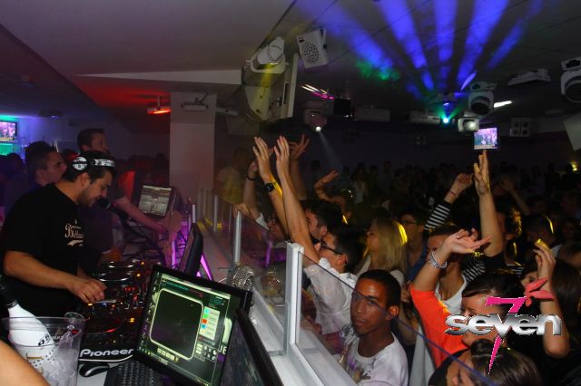 Cliquer pour voir l'image en taille réelle