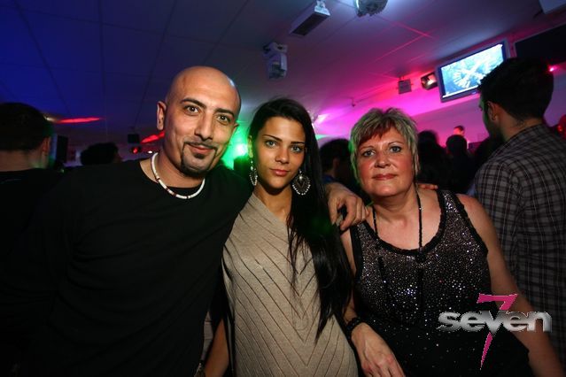 Cliquer pour voir l'image en taille réelle