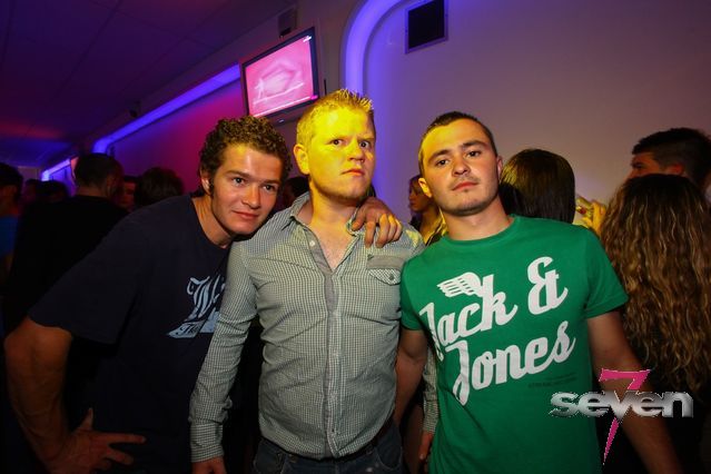 Cliquer pour voir l'image en taille réelle