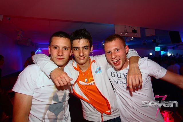 Cliquer pour voir l'image en taille réelle