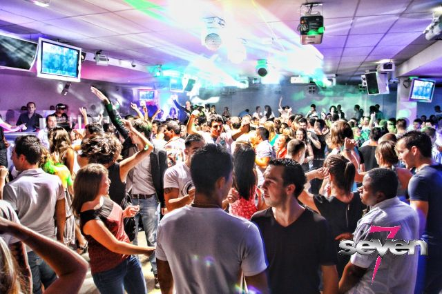 Cliquer pour voir l'image en taille réelle