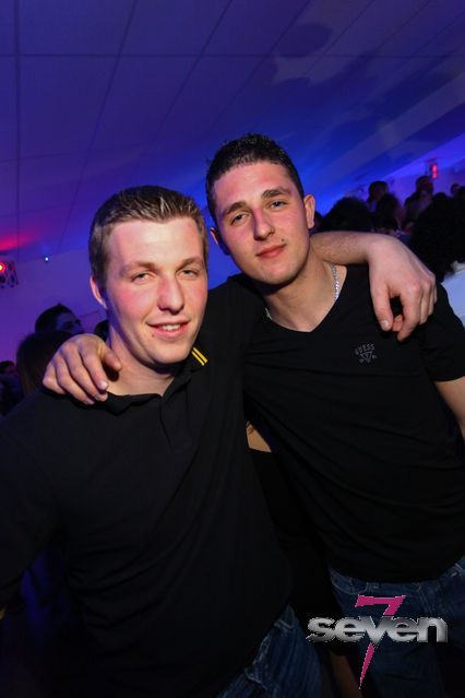 Cliquer pour voir l'image en taille réelle