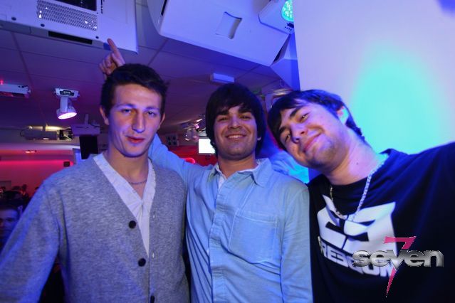 Cliquer pour voir l'image en taille réelle