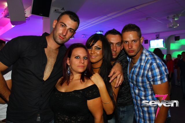 Cliquer pour voir l'image en taille réelle